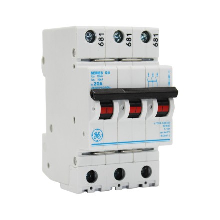 General Electric V/099-046320 621833 3P 20A (5-10In) 10kA Автоматический выключатель